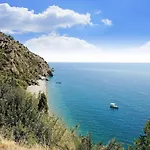 By Kissakas With Stunning Sea Views * Pera Melana