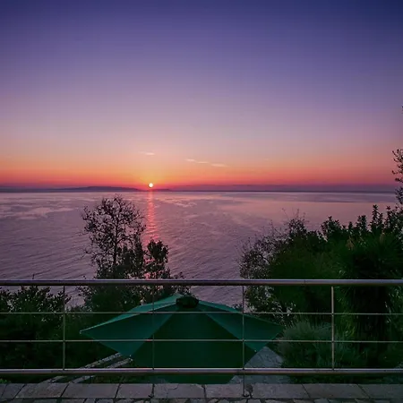 By Kissakas With Stunning Sea Views