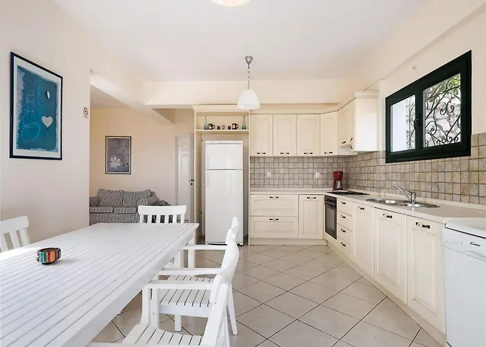 Villa By Kissakas With Stunning Sea Views Pera Melana