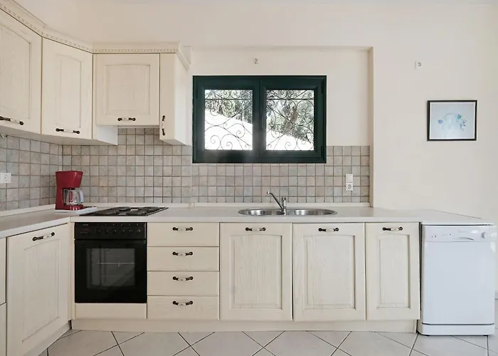 Villa By Kissakas With Stunning Sea Views Pera Melana
